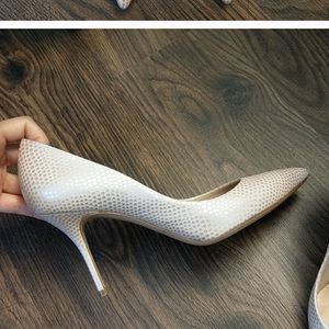 Casadei pointy toe pumps size 5 - Made in Italy